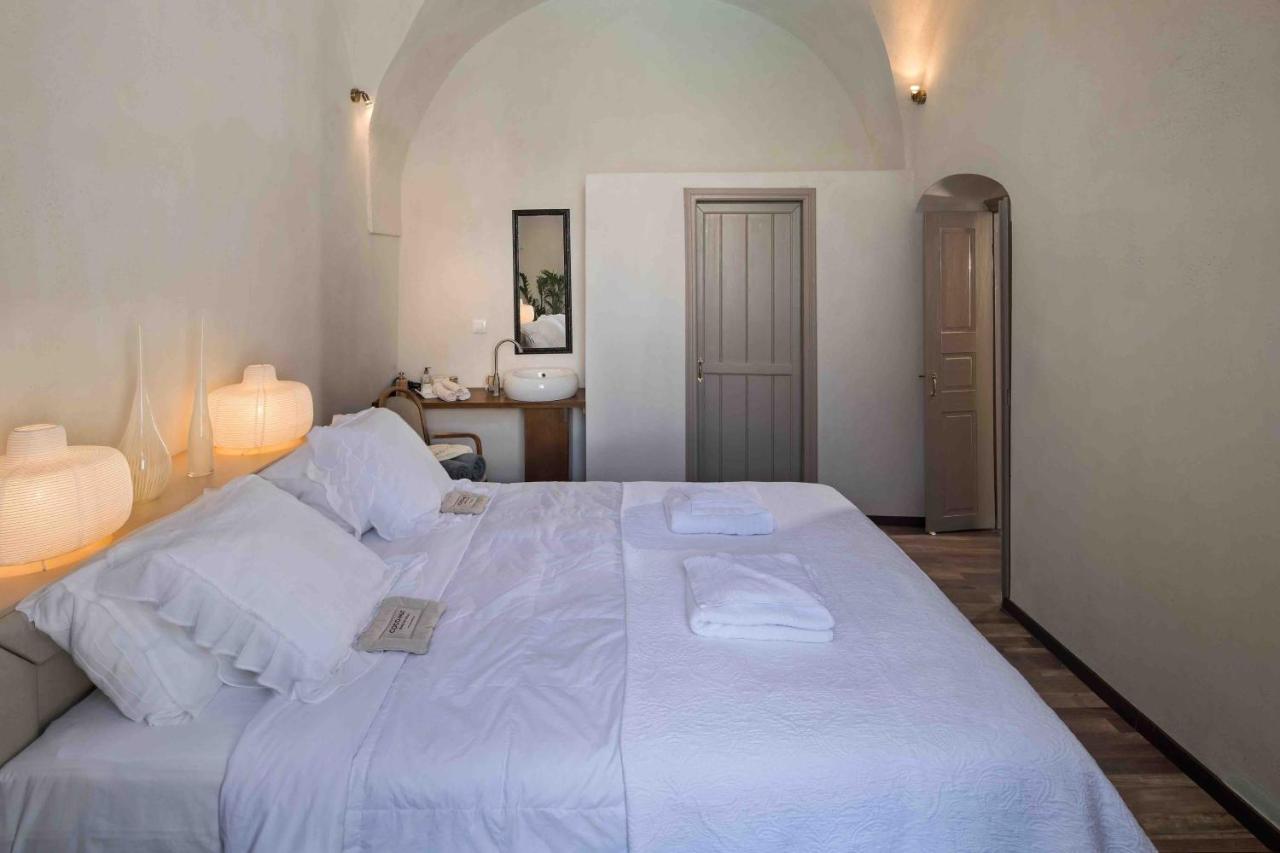 Sandandstone Villa Santorini Megalokori Exterior foto